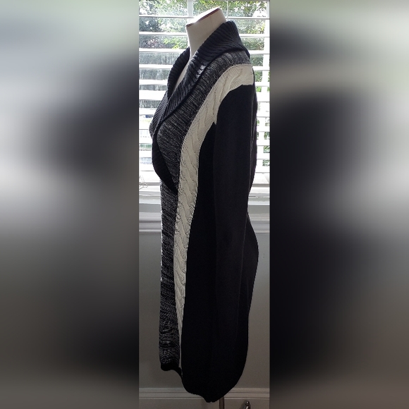 Calvin Klein Black/White Collared Long Sleeve Sweater Dress NWT - Picture 3 of 7